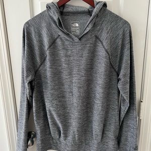 Women’s the north face pullover